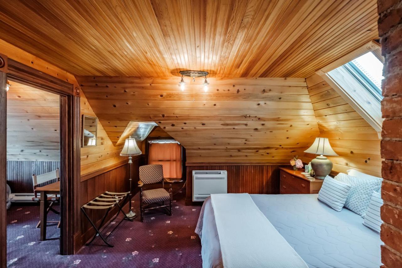 MaMere's Guest House Monmouth Extérieur photo