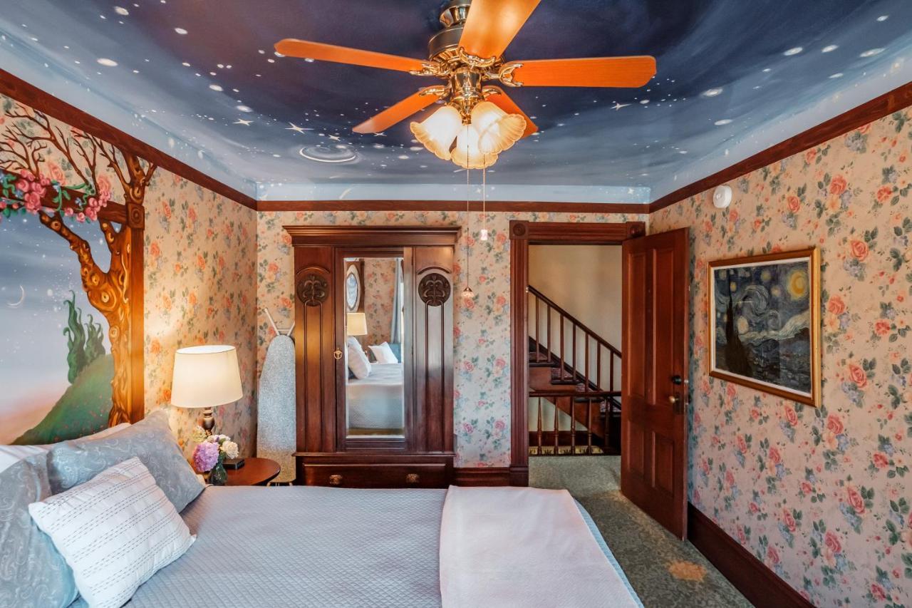 MaMere's Guest House Monmouth Extérieur photo